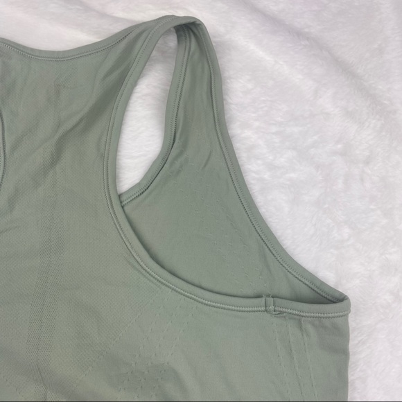 NWT Athlete Speedlight Tank // Opal Green - Picture 5 of 6